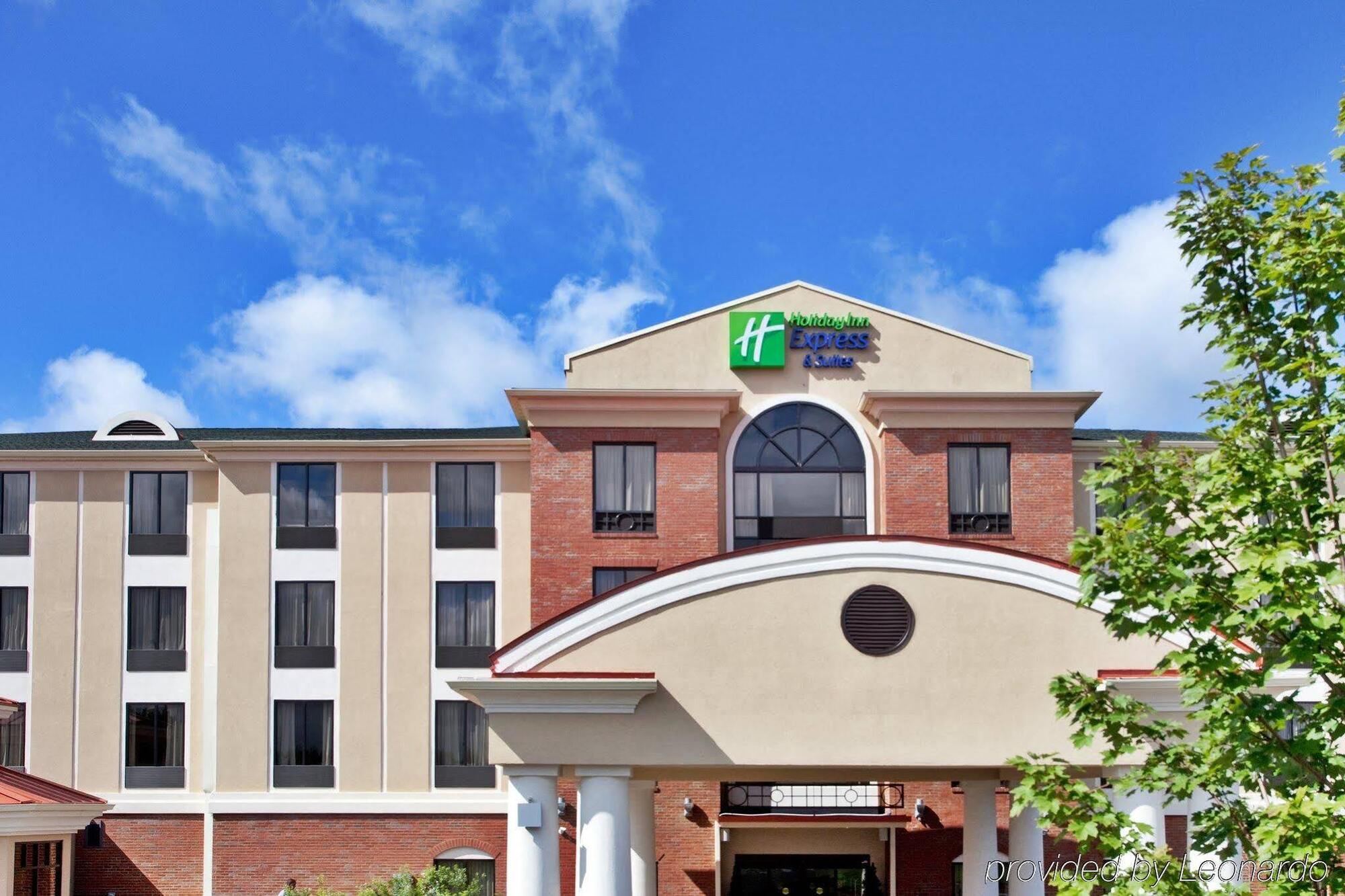 Holiday Inn Express Hotel & Suites Lavonia, An Ihg Hotel Esterno foto